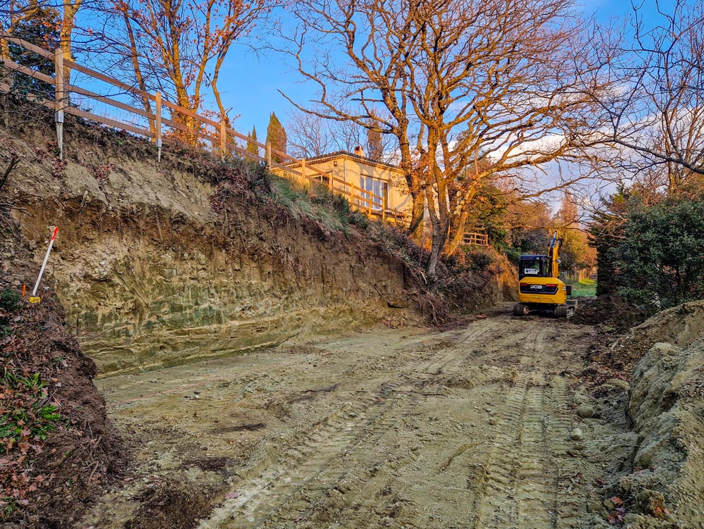 Travaux de terrassement dans la Drôme